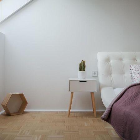 Dot 3 Bdr Apartment With Tyn Cathedral View & Ac Πράγα Εξωτερικό φωτογραφία