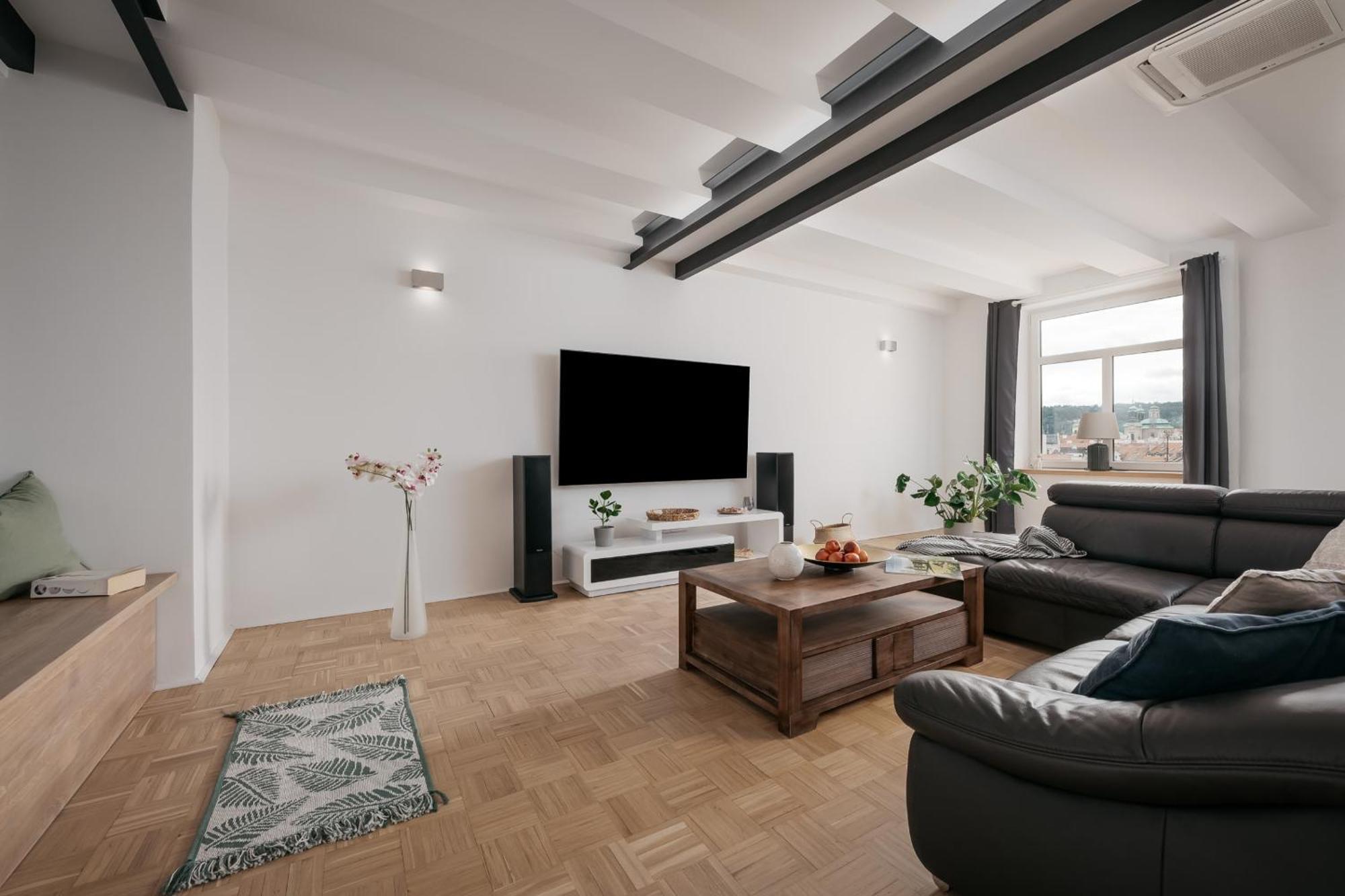 Dot 3 Bdr Apartment With Tyn Cathedral View & Ac Πράγα Εξωτερικό φωτογραφία
